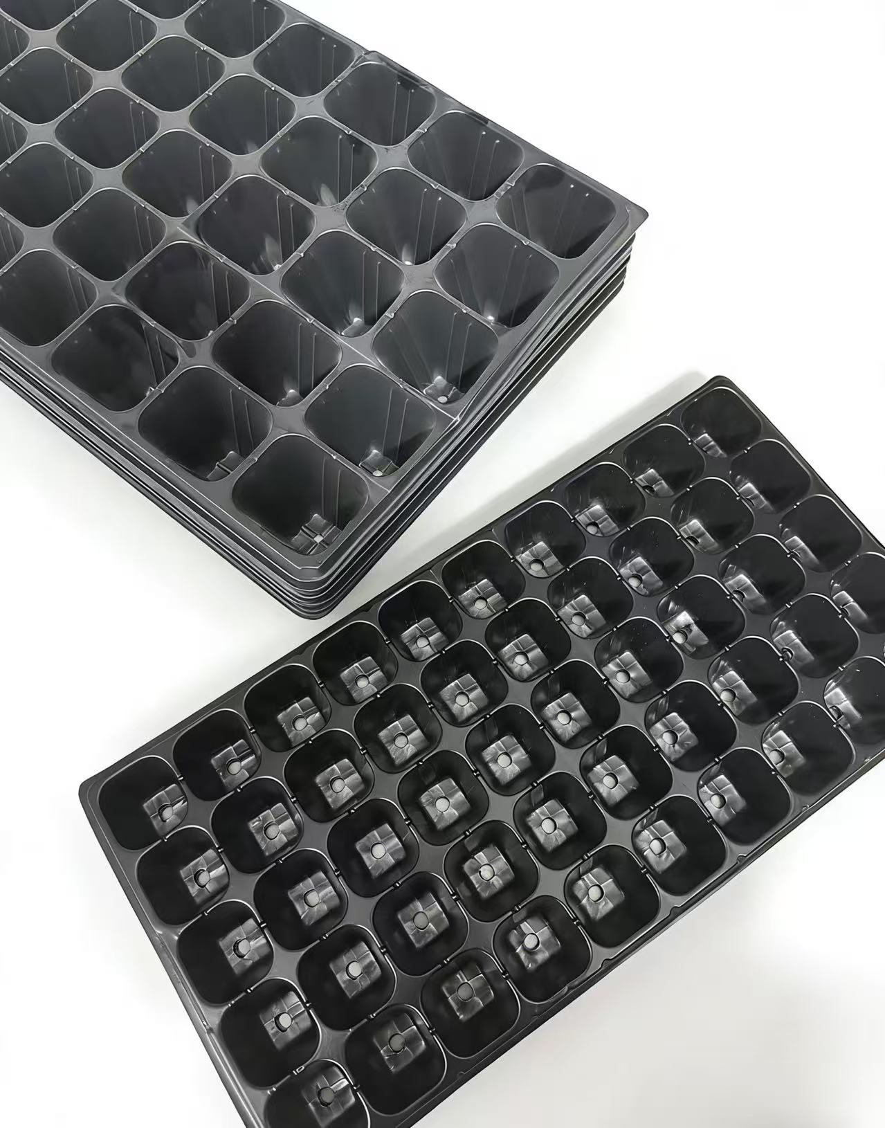 Plastic Nursery Trays — Multiple Cell Sizes